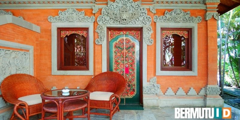 Desain Teras Rumah Bali yang Sederhana Namun Berkesan