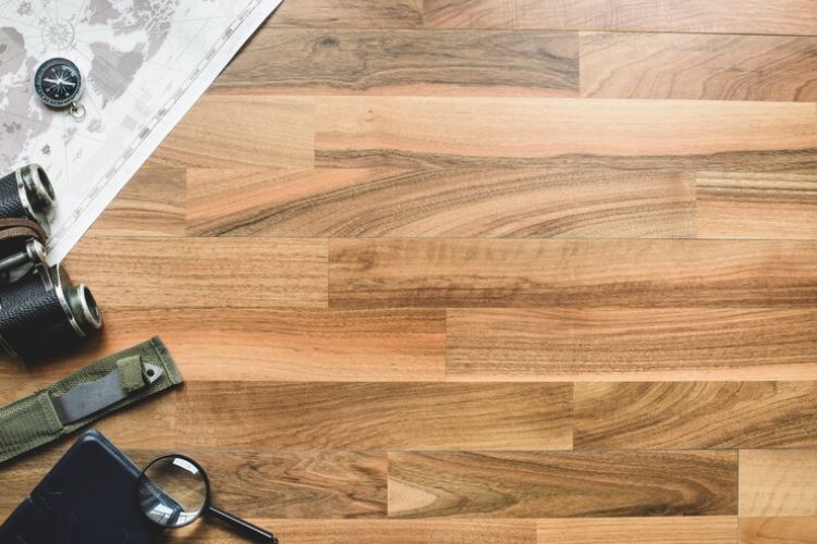 perbedaan parket kayu dan vinyl lantai 