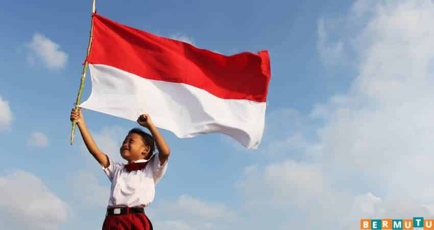 Dekorasi Wisuda Bernuansa Nasionalisme