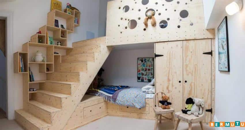 Desain Kamar Mezzanine Dengan Unsur Kayu