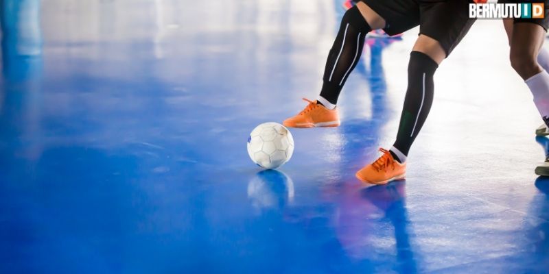 Jenis-jenis Lantai Paling Bagus Untuk Lapangan Futsal Indoor - lantai semen