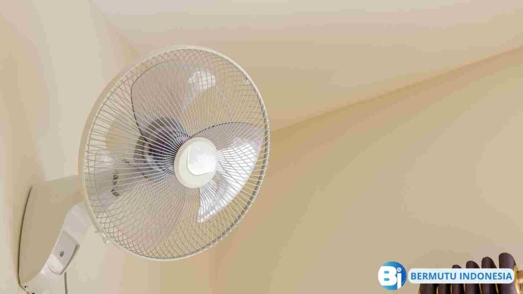  Kipas Angin Dinding (Wall Fan)