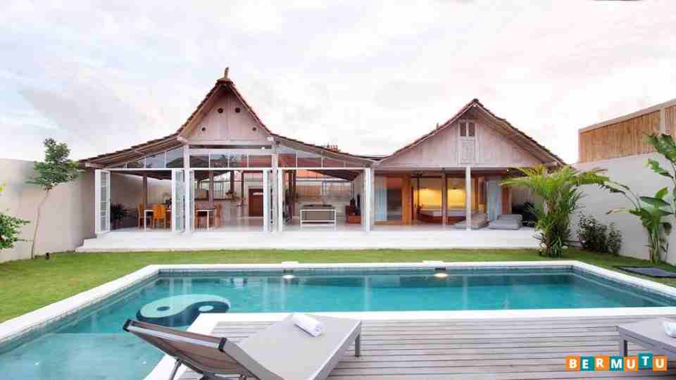 Rumah Joglo yang Dipercantik Dengan Kolam