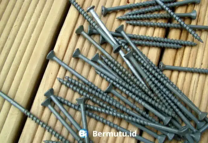 jenis aksesoris decking WPC
