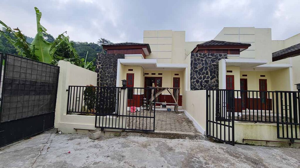 jual rumah batujajar 2