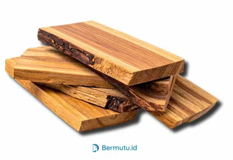 kayu gaharu
