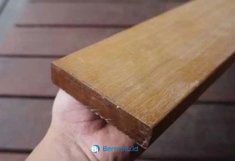 kayu ulin