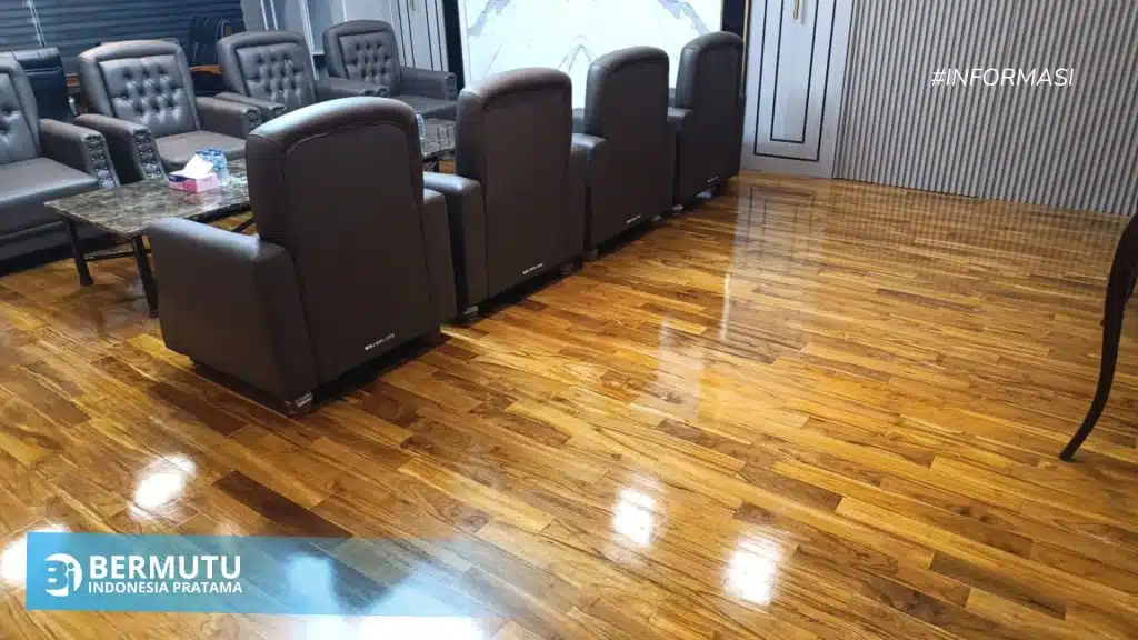 kelebihan lantai kayu
