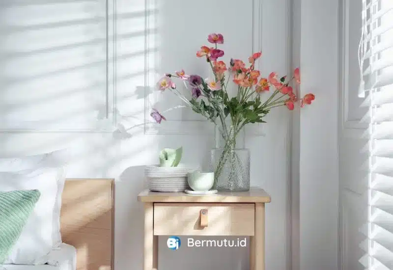 keunggulan nakas kayu