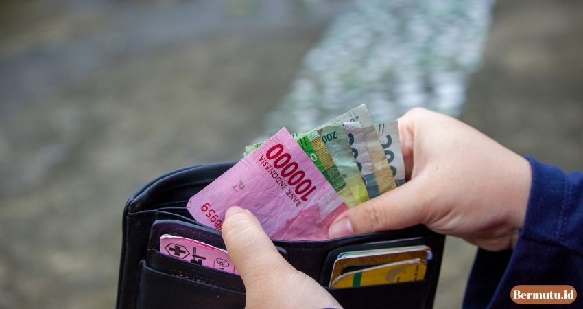 perbandingan Dari Segi Harga 1